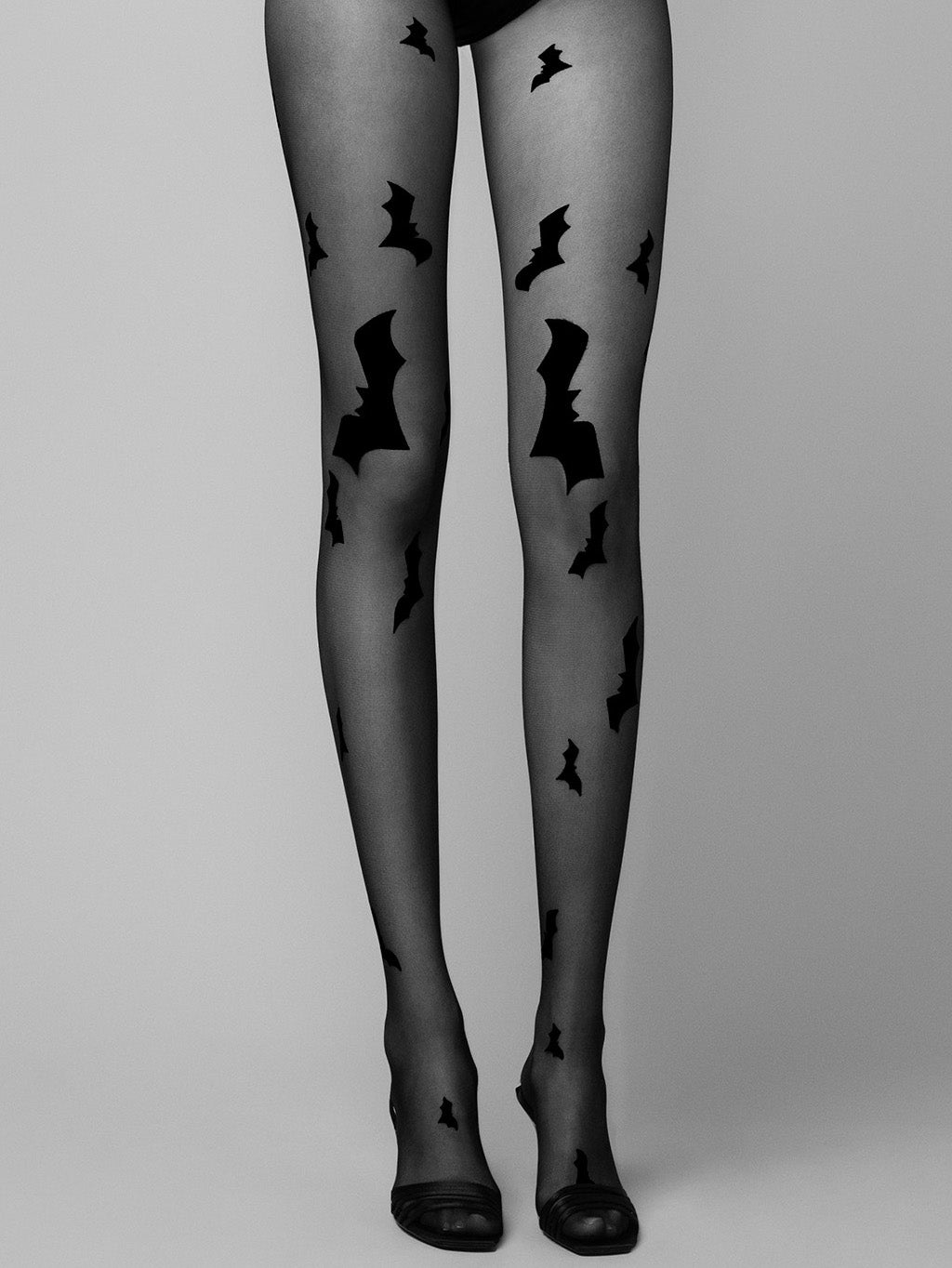 denevermintas-halloween-harisnyanadrag-20-den-Fiore-HELLO-GOTHAM-fekete